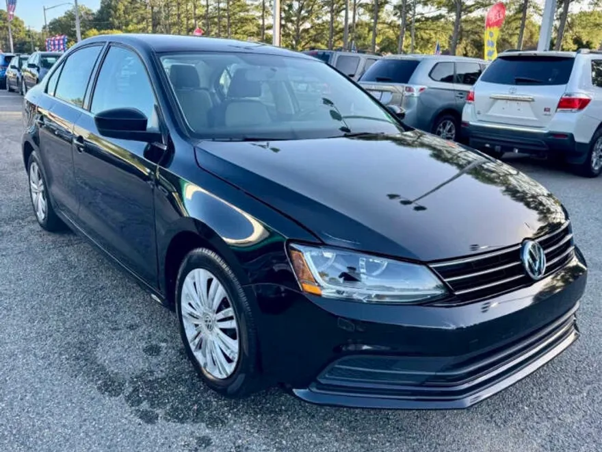 2017 Volkswagen Jetta S photo 1