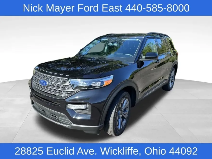 2022 Ford Explorer XLT photo 1
