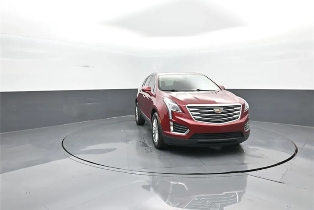 2018 Cadillac XT5 Luxury photo 1