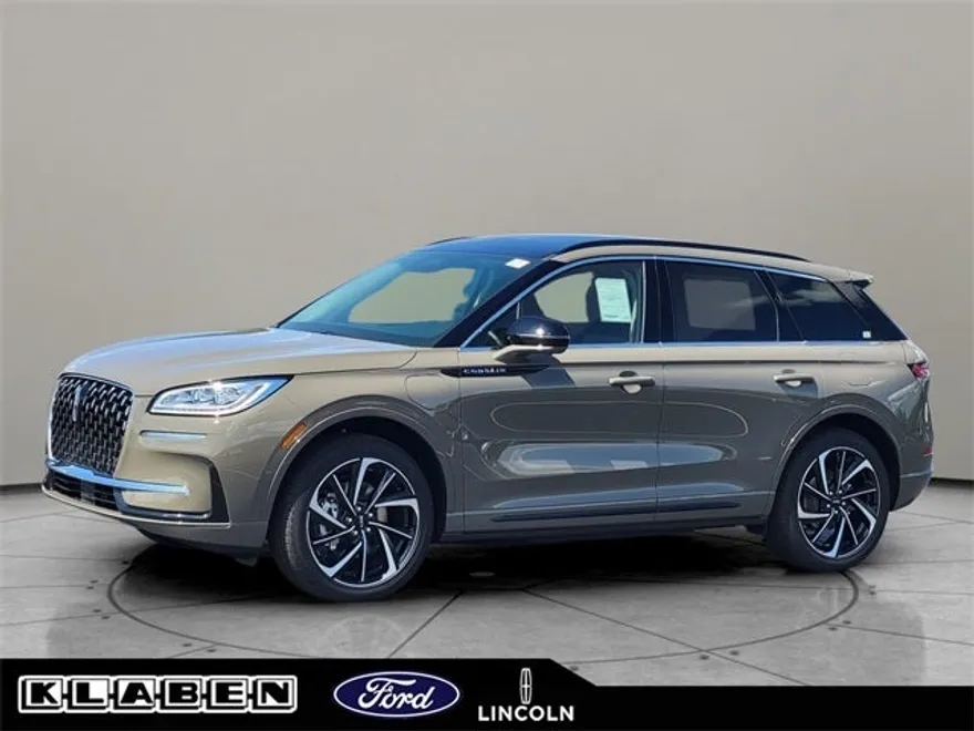 2025 Lincoln Corsair Grand Touring photo 1