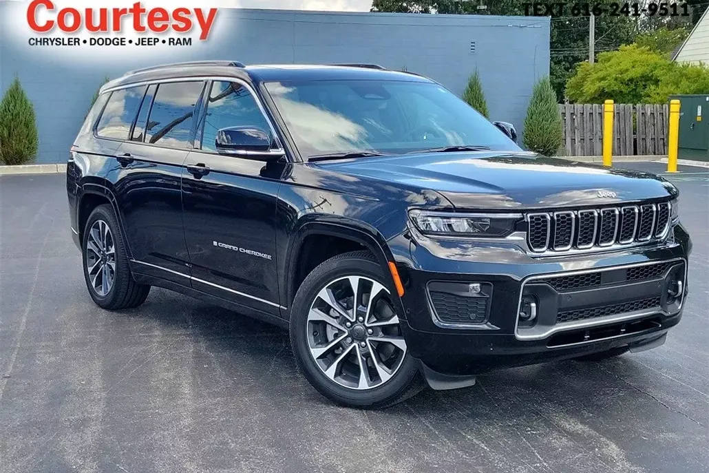 2025 Jeep Grand Cherokee Overland photo 1