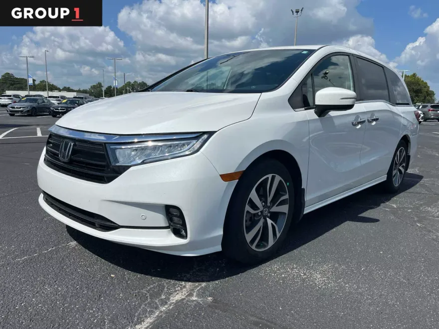 2022 Honda Odyssey Touring photo 1