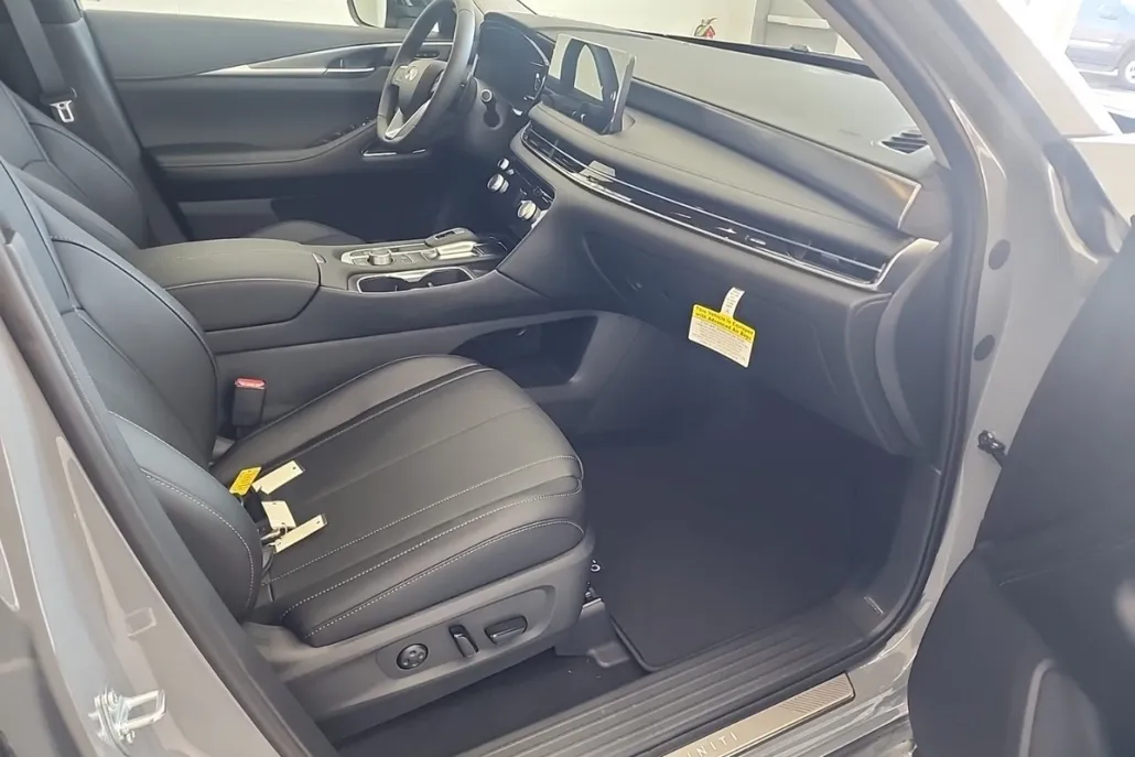 2026 Infiniti QX60 Luxe photo 1