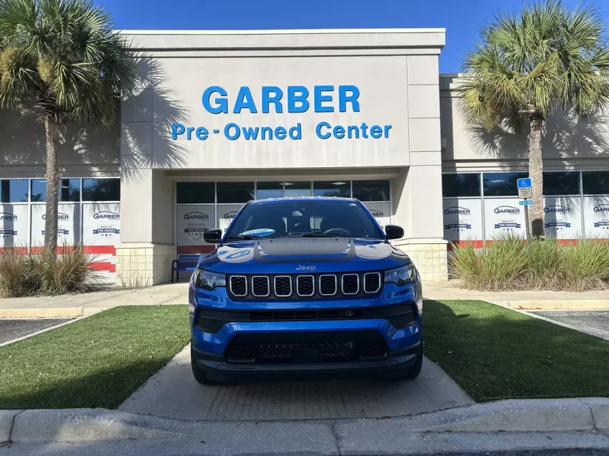 2025 Jeep Compass Sport photo 1