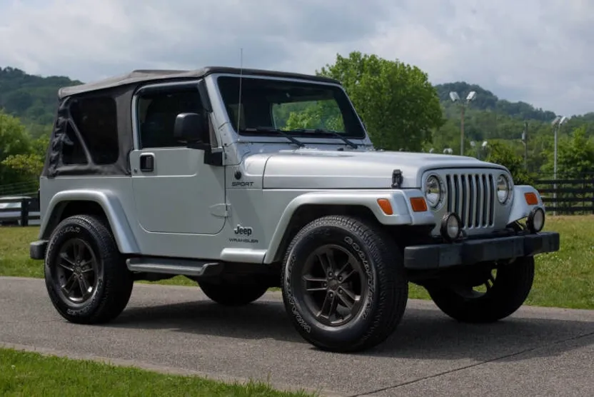 2004 Jeep Wrangler Sport photo 1