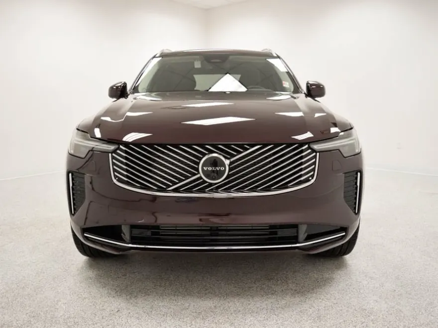 2025 Volvo XC90 T8 Plus photo 1