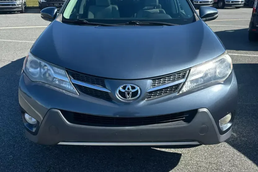 2014 Toyota RAV4 Limited photo 1