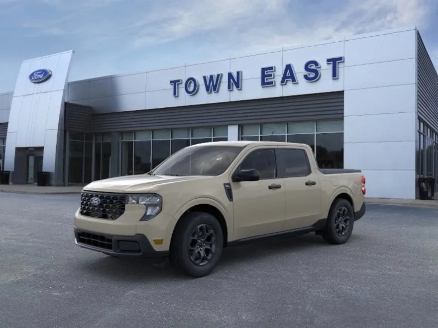 2025 Ford Maverick XLT photo 1