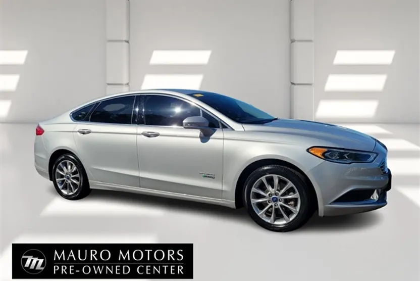 2018 Ford Fusion Energi SE photo 1