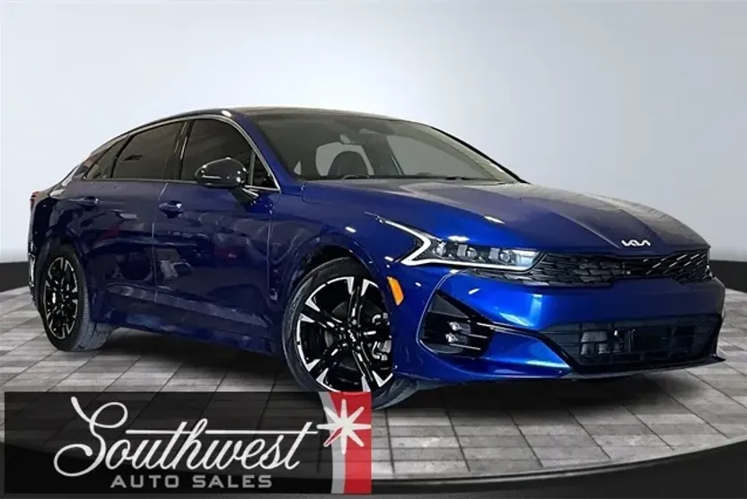 2022 Kia K5 GT-Line photo 1