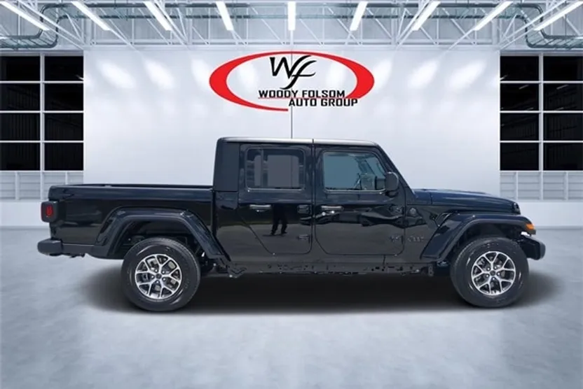 2024 Jeep Gladiator Sport S photo 1