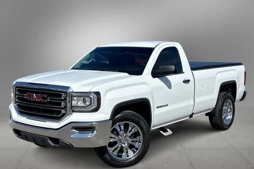 2017 Gmc Sierra Base photo 1
