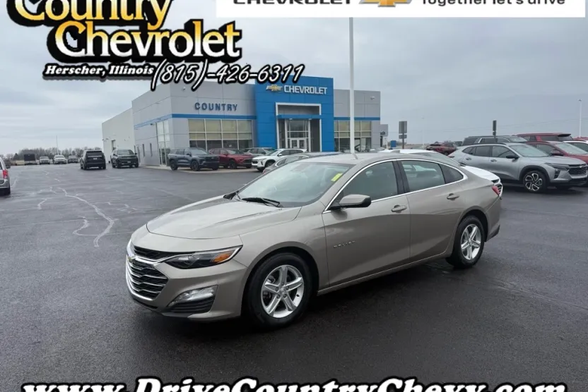 2024 Chevrolet Malibu 1LT photo 1