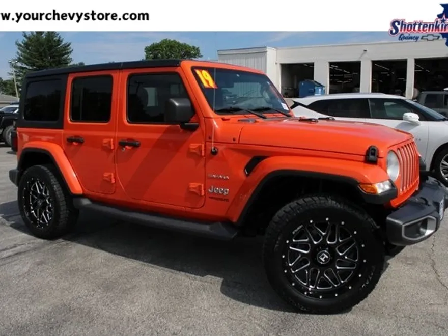 2019 Jeep Wrangler Unlimited Sahara photo 1