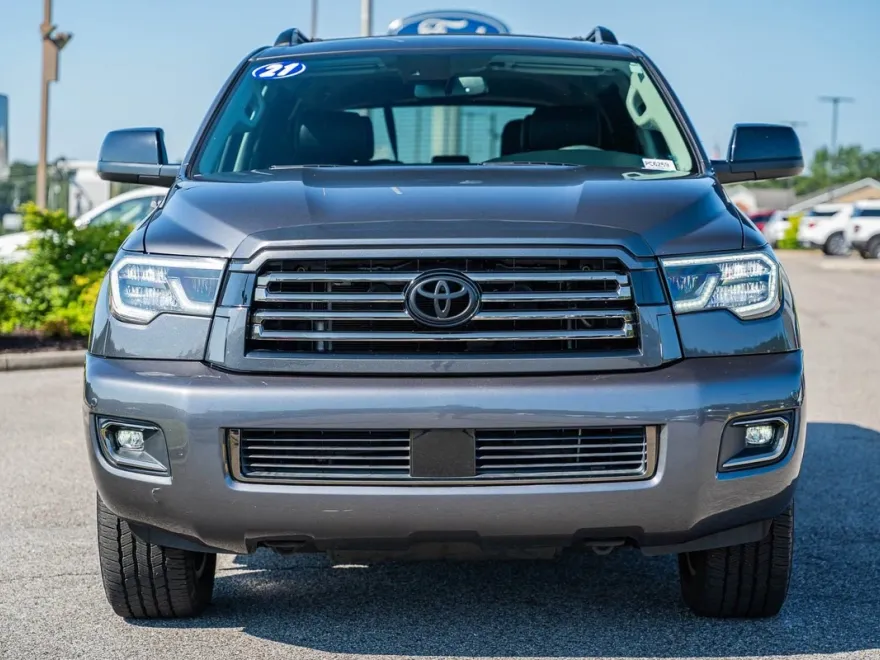 2021 Toyota Sequoia photo 1
