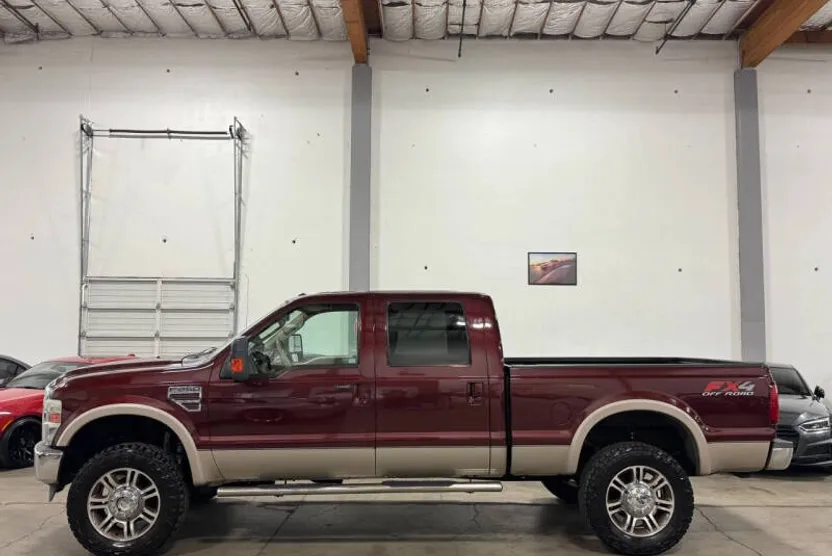 2010 Ford F-250 Lariat photo 1
