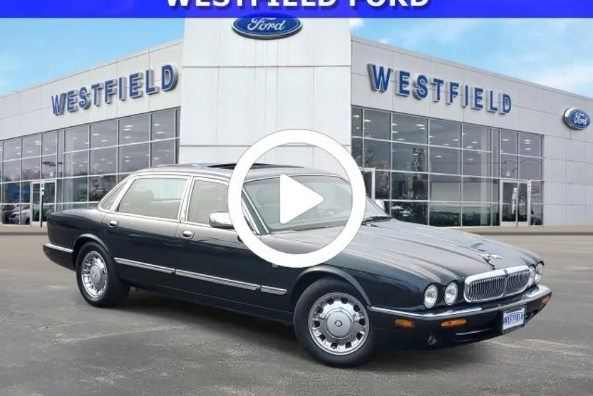 1998 Jaguar XJ 8 Vanden Plas photo 1