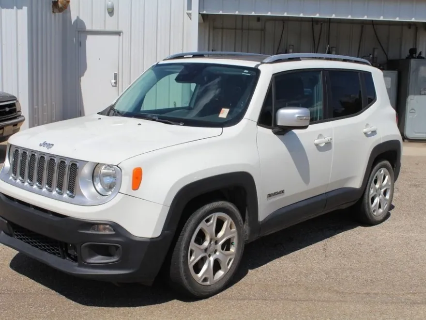 2015 Jeep Renegade Limited photo 1