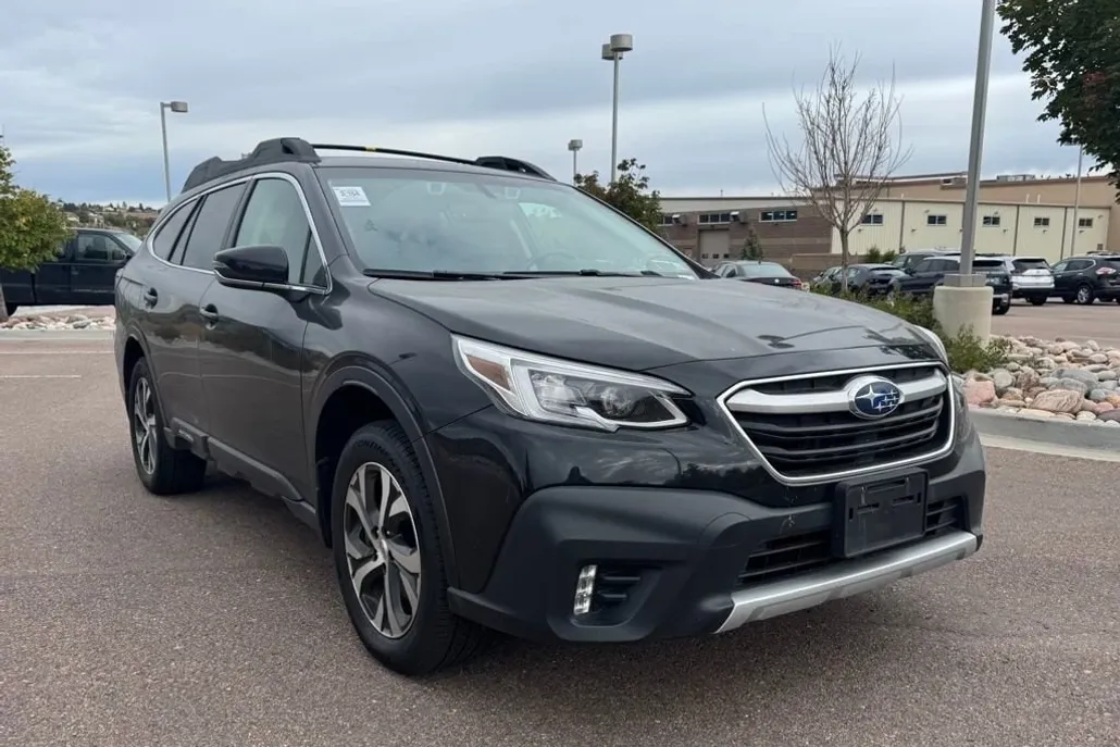 2021 Subaru Outback Limited photo 1