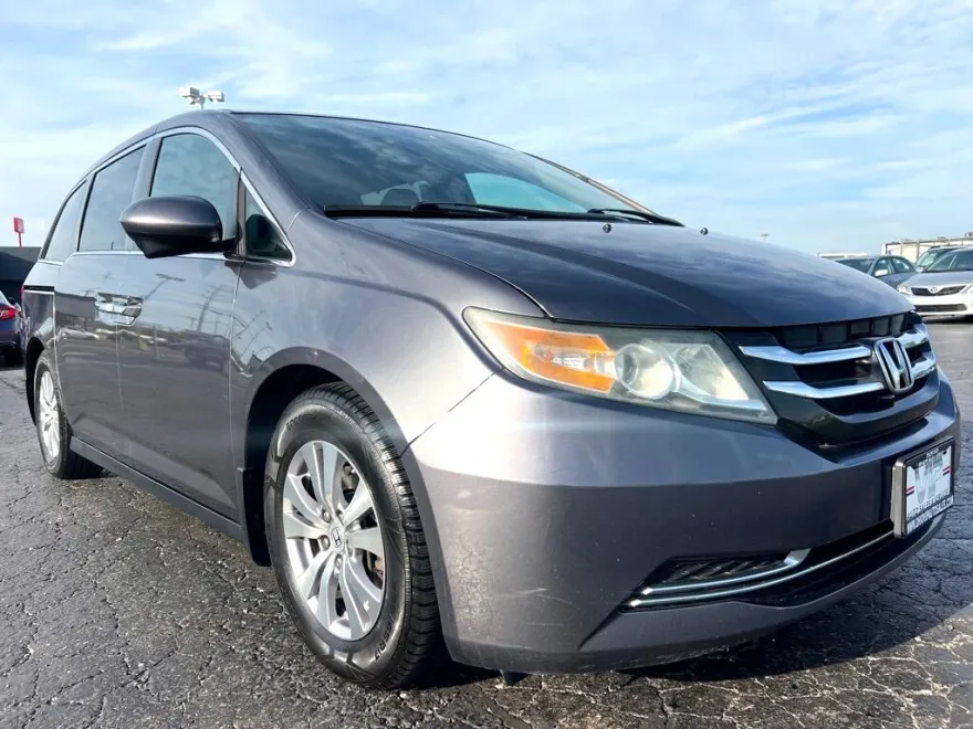 2016 Honda Odyssey EX-L photo 1