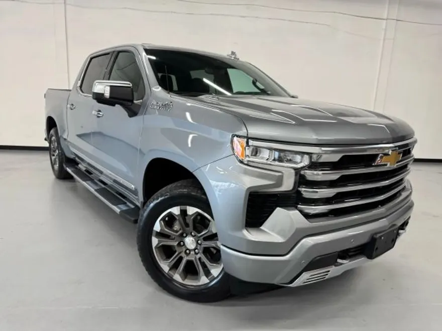 2023 Chevrolet Silverado 1500 High Country photo 1