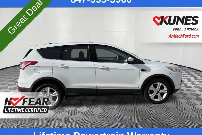 2016 Ford Escape SE Sport photo 1