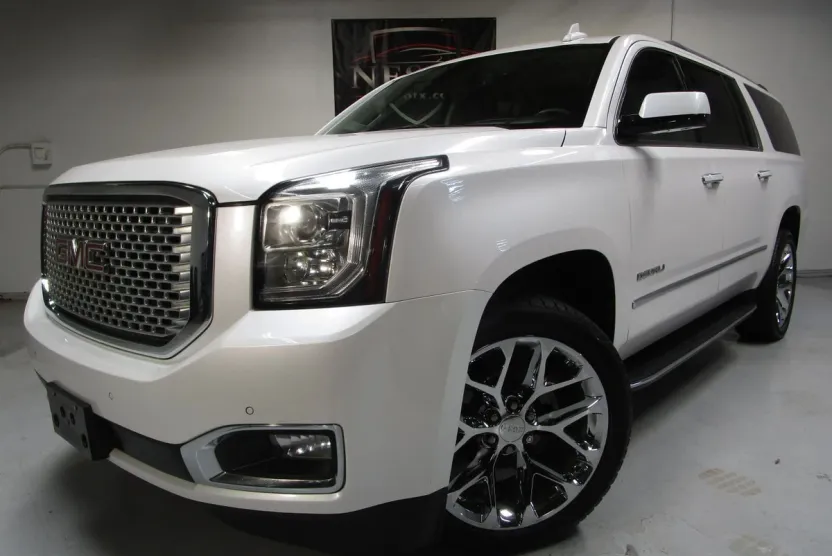 2017 Gmc Yukon XL Denali photo 1