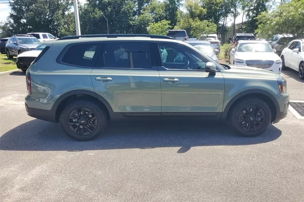 2024 Kia Telluride X-Pro photo 1
