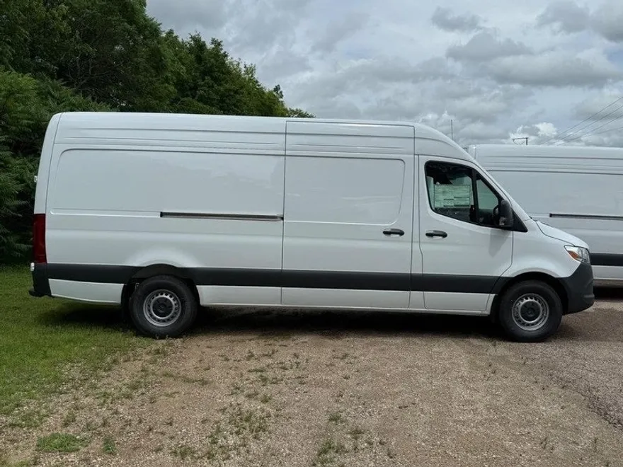2025 Mercedes Benz Sprinter 2500 170 WB High Roof photo 1