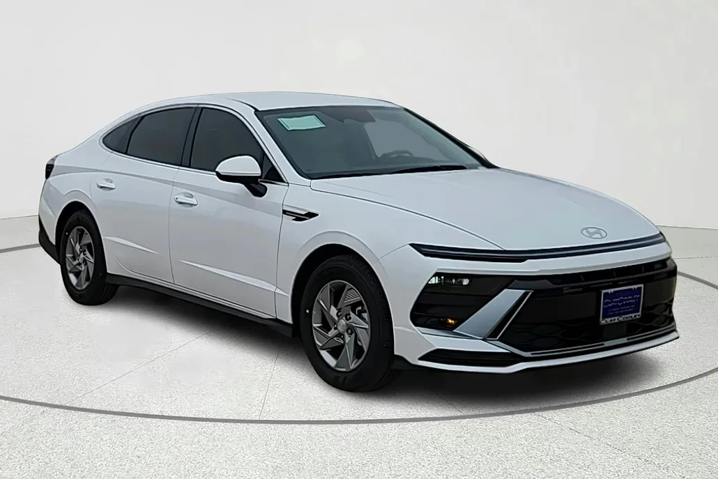 2025 Hyundai Sonata SE photo 1