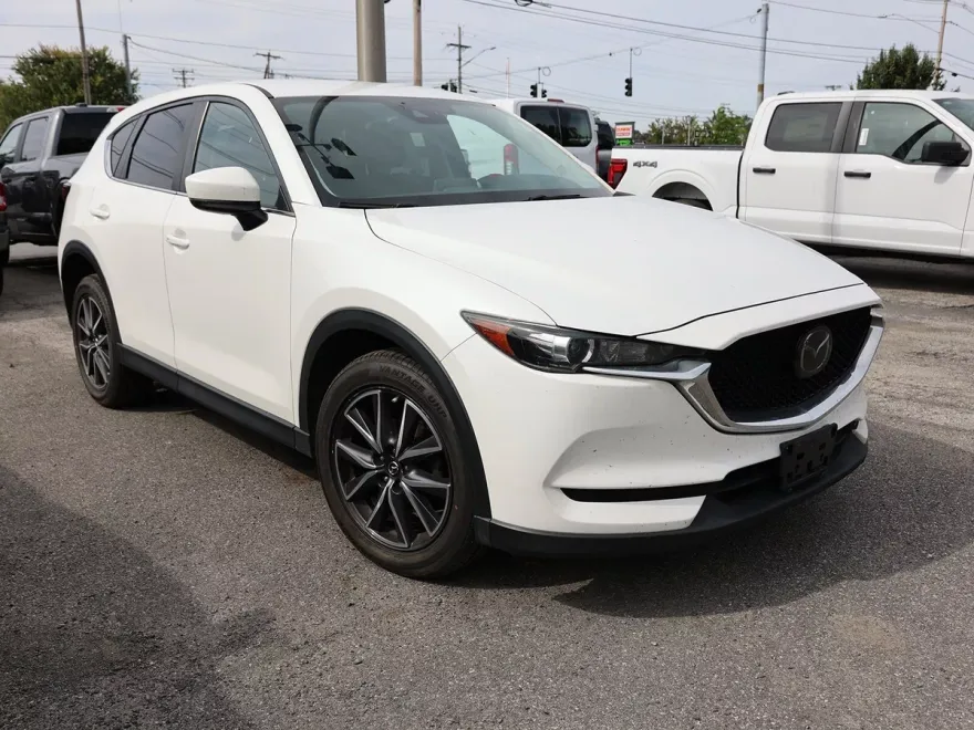 2018 Mazda CX-5 Touring photo 1