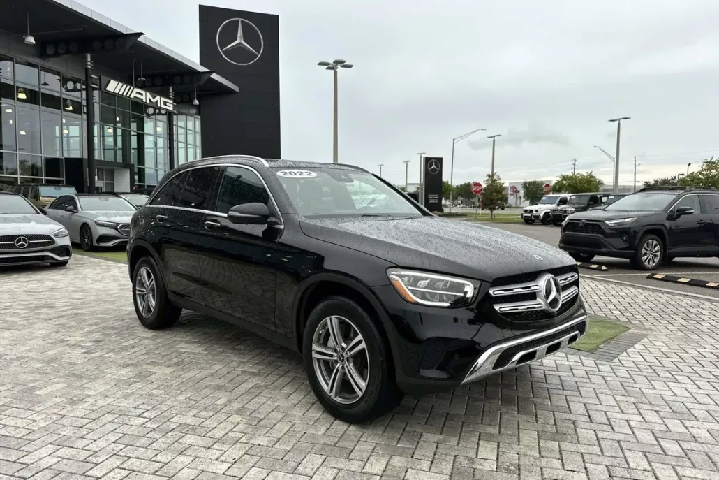 2022 Mercedes Benz GLC 300 photo 1