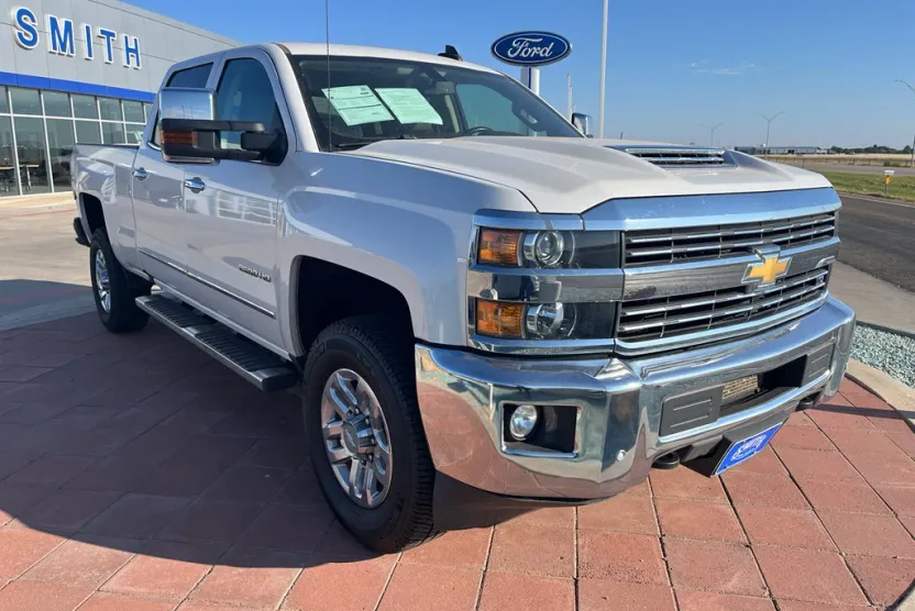 2019 Chevrolet Silverado 2500HD LTZ photo 1