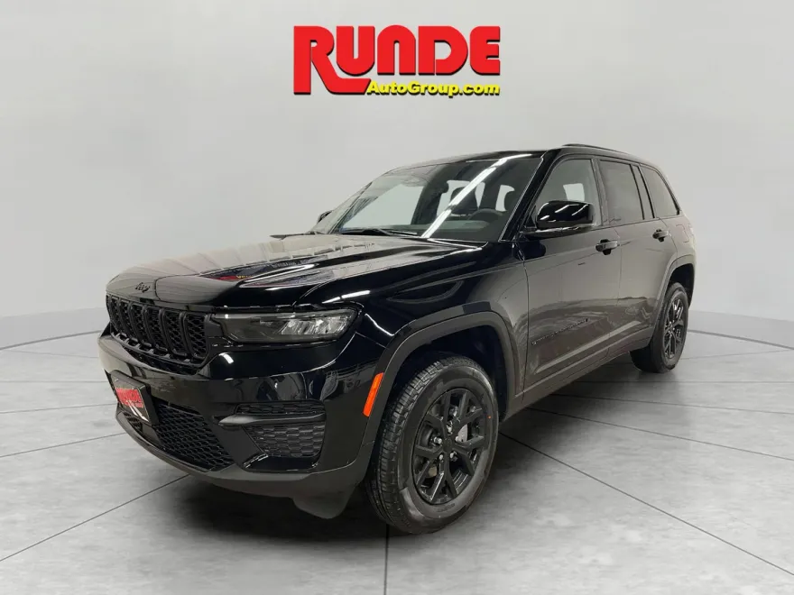 2025 Jeep Grand Cherokee Altitude photo 1