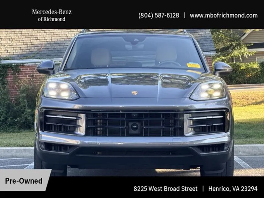 2024 Porsche Cayenne Base photo 1