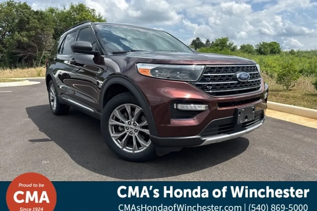 2020 Ford Explorer XLT photo 1