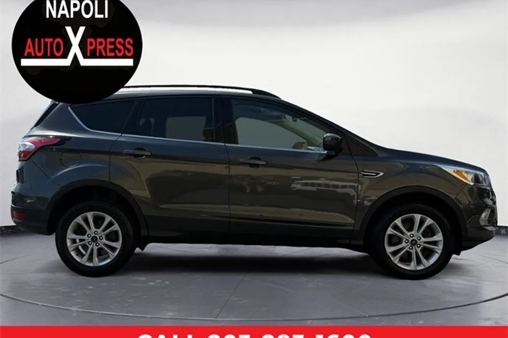 2018 Ford Escape SE photo 1
