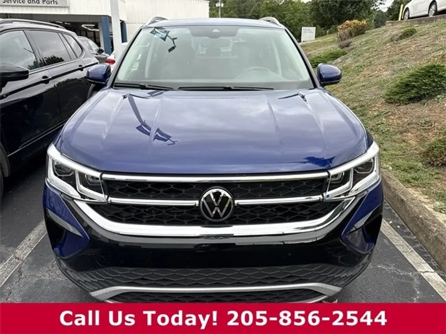 2024 Volkswagen Taos SEL photo 1