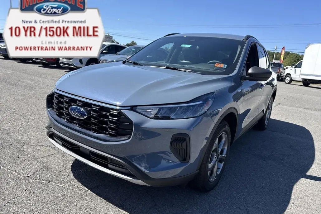 2025 Ford Escape ST-Line photo 1