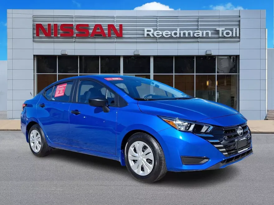 2023 Nissan Versa 1.6 S photo 1