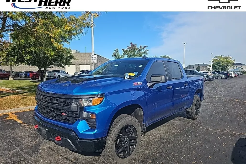 2022 Chevrolet Silverado 1500 Custom Trail Boss photo 1