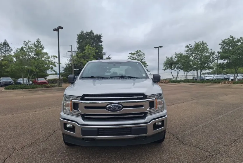 2019 Ford F-150 XLT photo 1