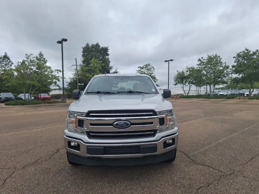 2019 Ford F-150 XLT photo 1