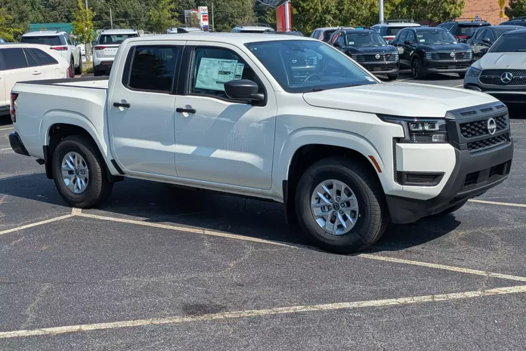 2026 Nissan Frontier S photo 1
