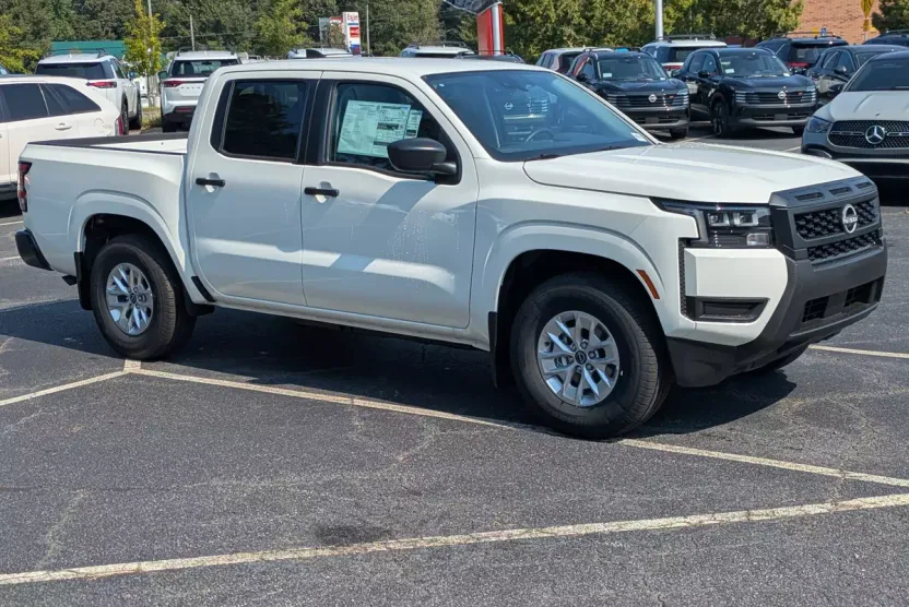 2026 Nissan Frontier S photo 1
