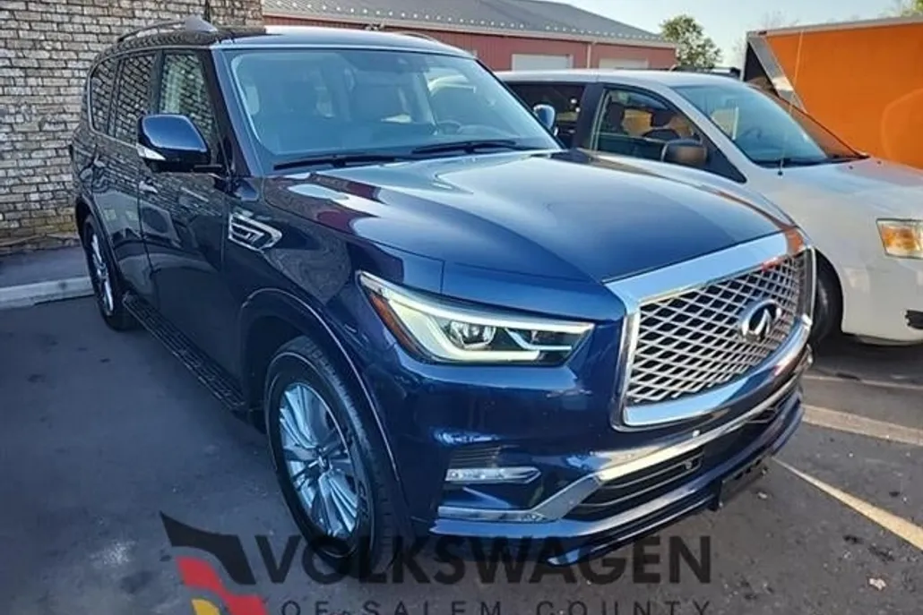 2024 Infiniti QX80 Luxe photo 1