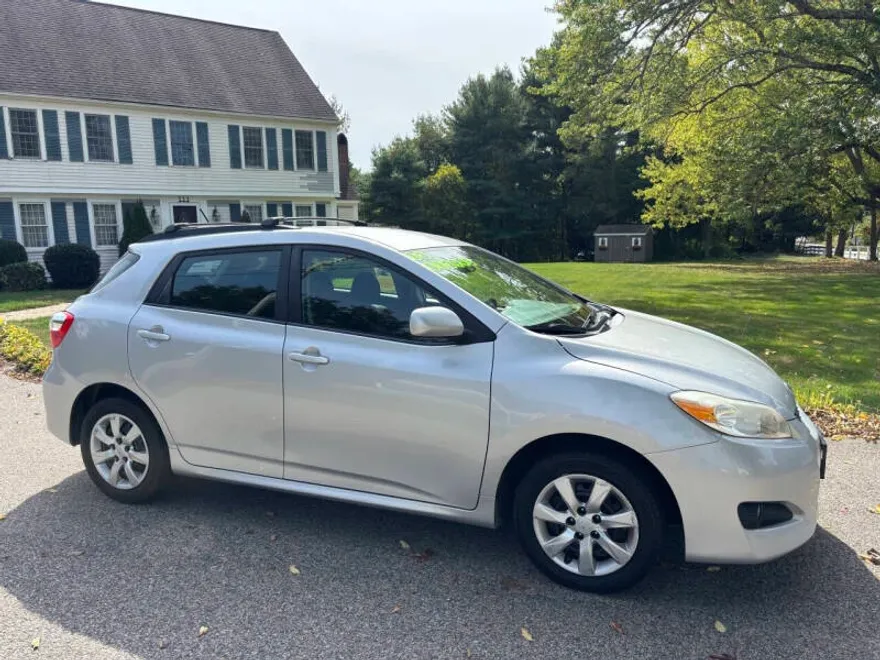 2013 Toyota Corolla Matrix L 4WD photo 1