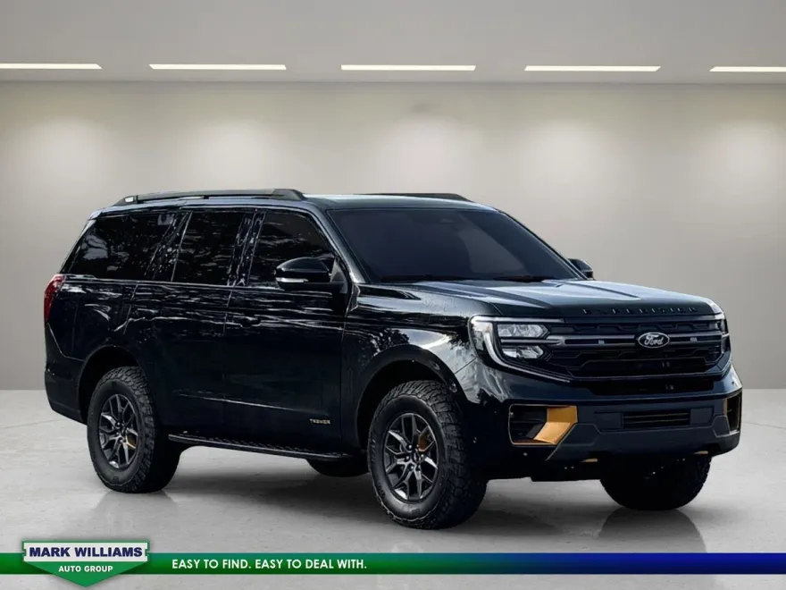 2025 Ford Expedition photo 1