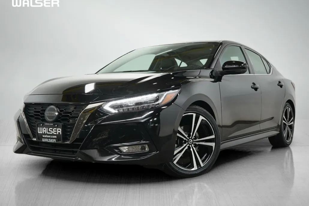 2023 Nissan Sentra SR photo 1