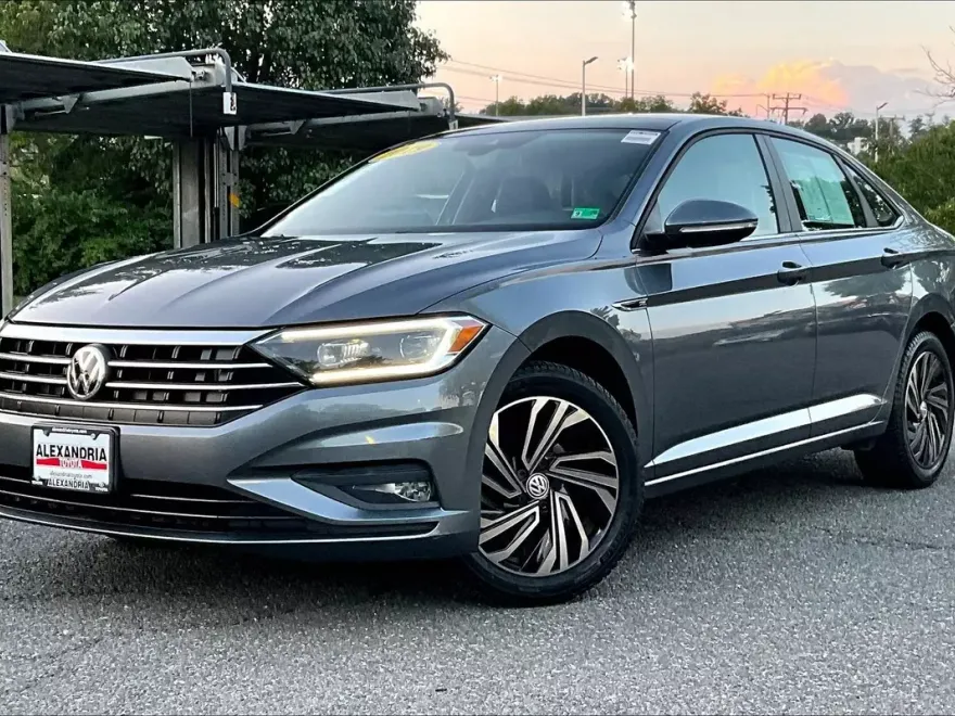 2019 Volkswagen Jetta SEL Premium photo 1